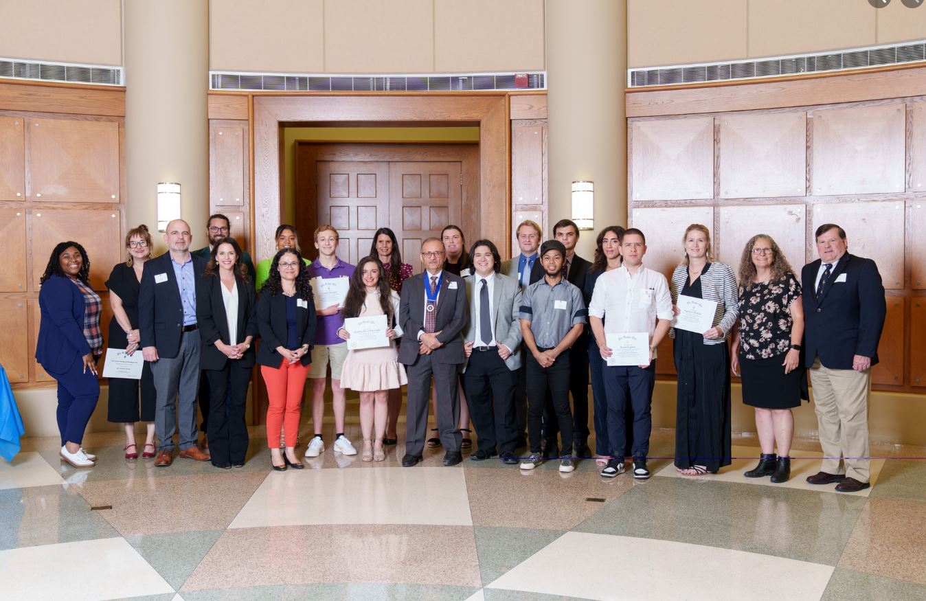 Goup photo of  award recipients and inductees